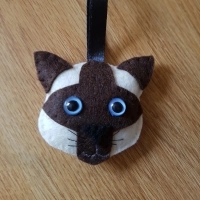 Stuffed felt Siamese cat head Christmas tree decoration